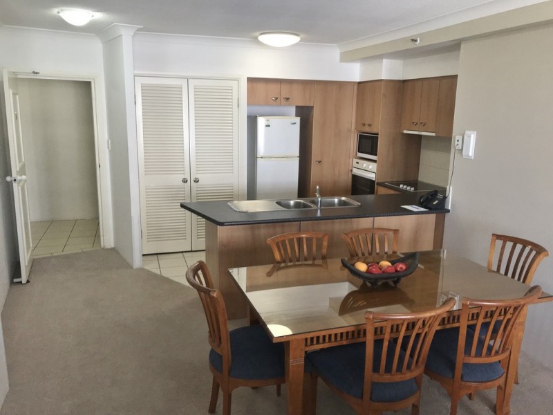 2095/2633 Gold Coast Highway, Broadbeach QLD 4218