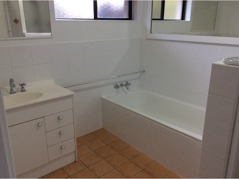 18 Cedarleigh Drive, Tewantin QLD 4565
