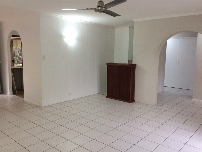18 Cedarleigh Drive, Tewantin QLD 4565