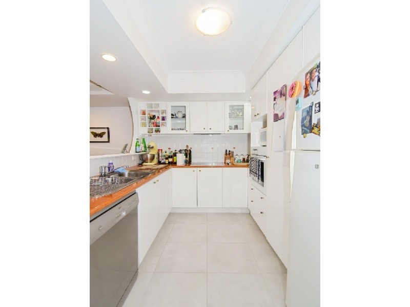 2/22-34 Glenside Drive, Robina QLD 4226