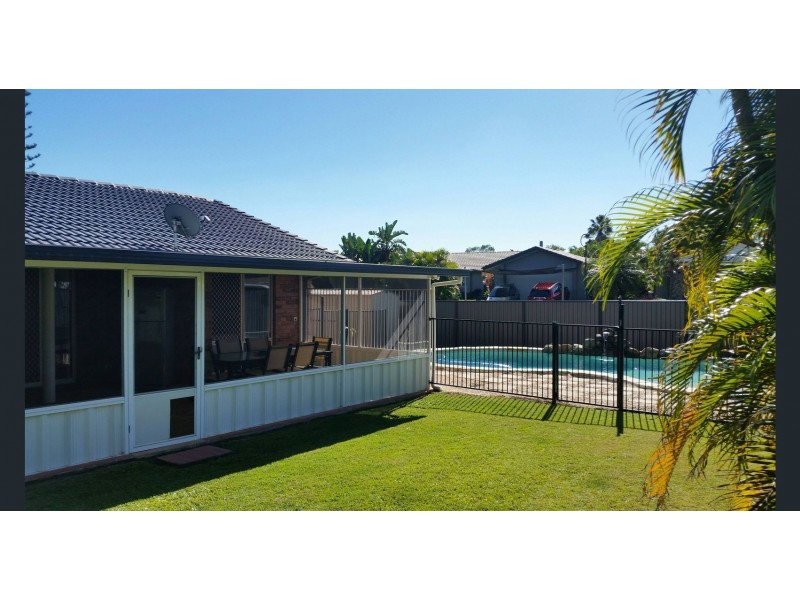 1 Corringle Close, Helensvale QLD 4212