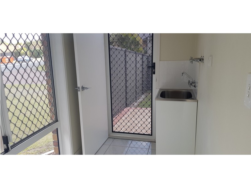1 Corringle Close, Helensvale QLD 4212