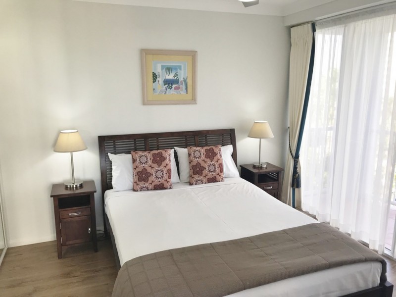 2038/2623 Gold Coast Highway, Broadbeach QLD 4218