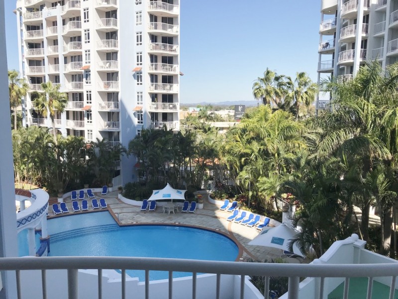 2038/2623 Gold Coast Highway, Broadbeach QLD 4218