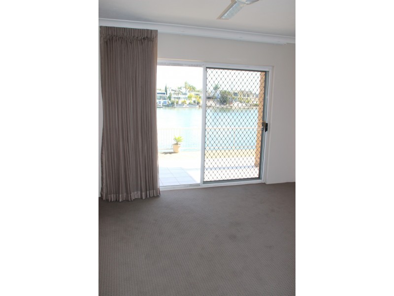 Unit 1/2936 Gold Coast Highway, Surfers Paradise QLD 4217