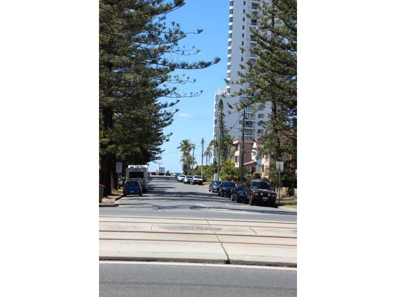 Unit 1/2936 Gold Coast Highway, Surfers Paradise QLD 4217