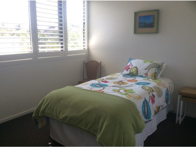 1/2 Ketch Place, Noosaville QLD 4566