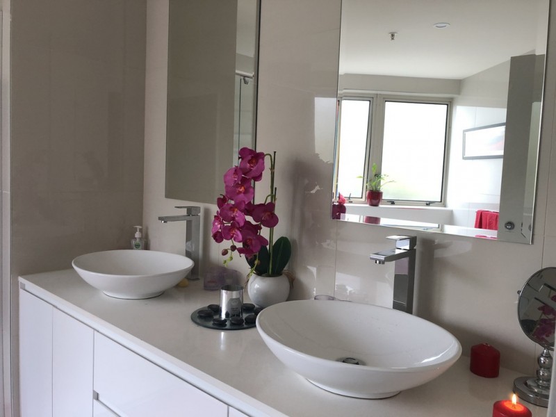 65/100 Old Burleigh Road, Broadbeach QLD 4218