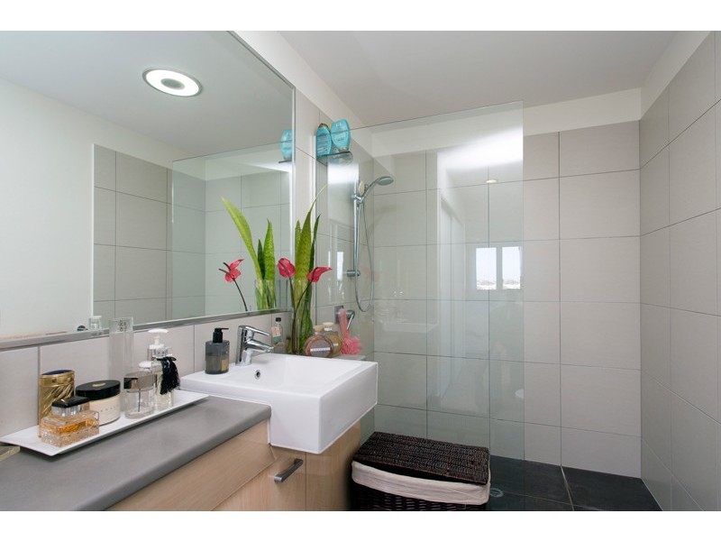 86/57 Grand Parade, Kawana Island QLD 4575