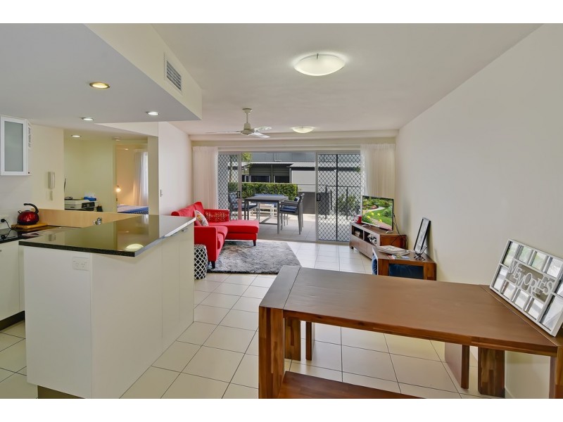 10/57 Grand Parade, Kawana Island QLD 4575