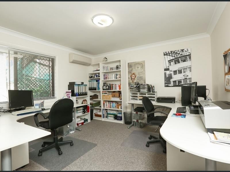 3 Malbon St, Eight Mile Plains QLD 4113