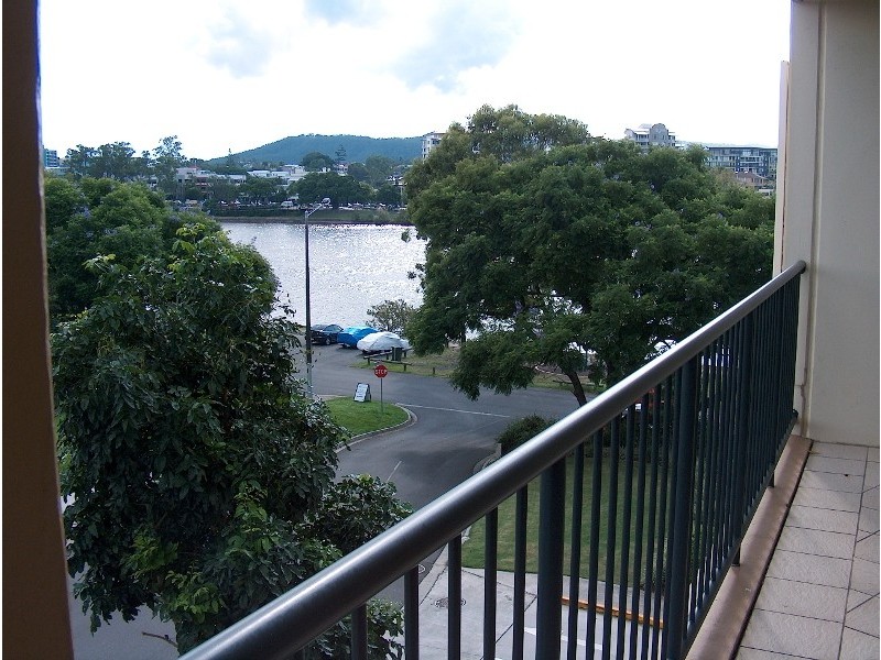 U15/5 Duncan Street, West End QLD 4101