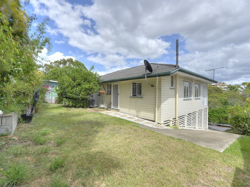 33 Olive Grove, Balmoral QLD 4171