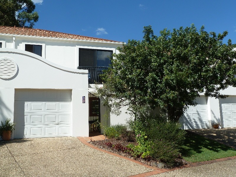 9 Glenside Drive, Robina QLD 4226