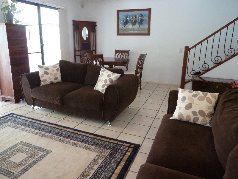 9 Glenside Drive, Robina QLD 4226