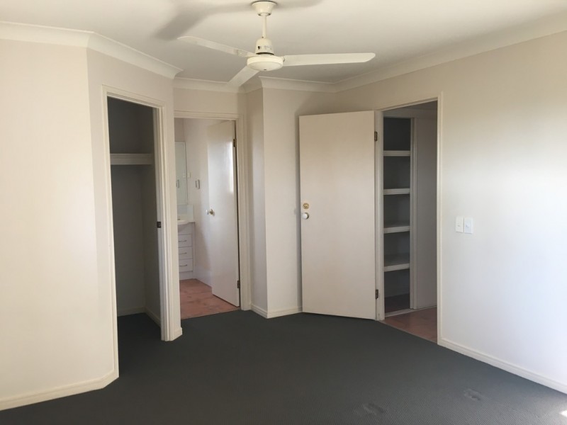 37 Marble Arch Place, Arundel QLD 4214