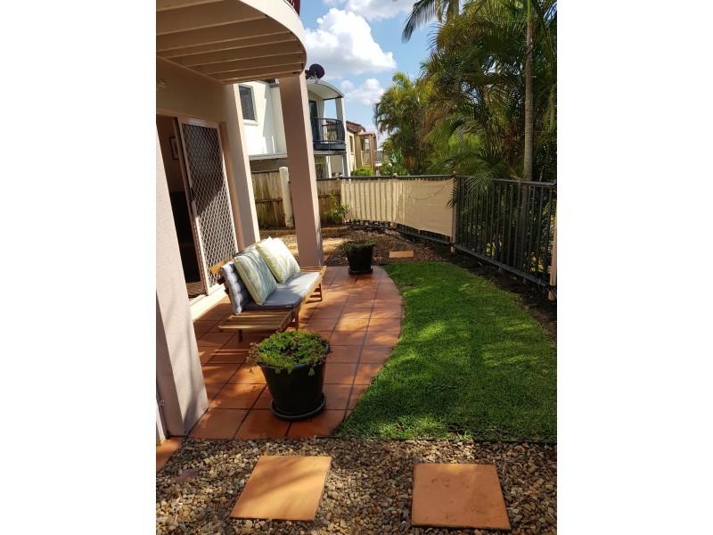 3/3 Fortuna Place, Parkwood QLD 4214