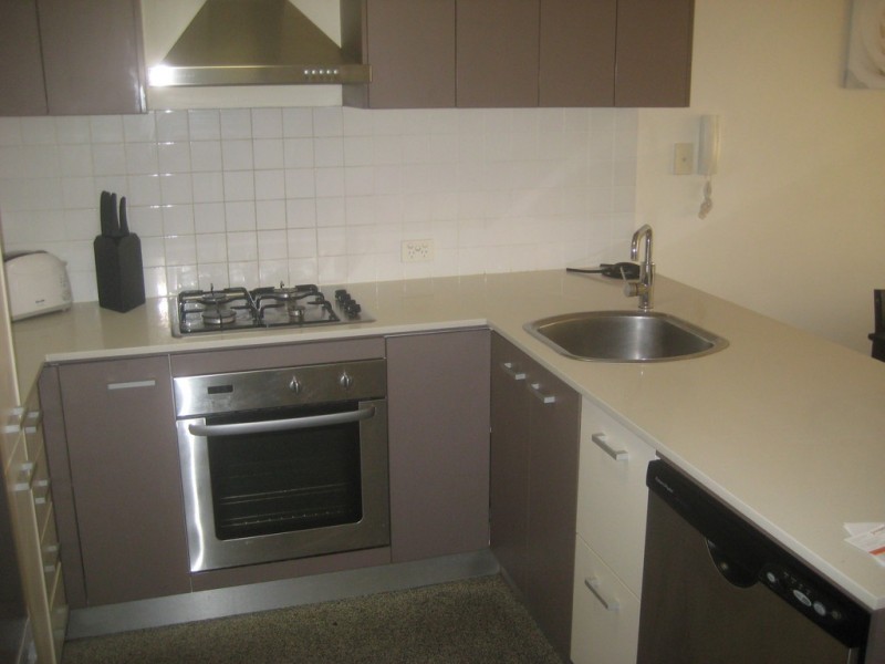 S09 8 Cordelia Street, South Brisbane QLD 4101