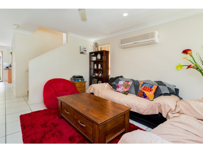13 Hervey Street, Pacific Pines QLD 4211