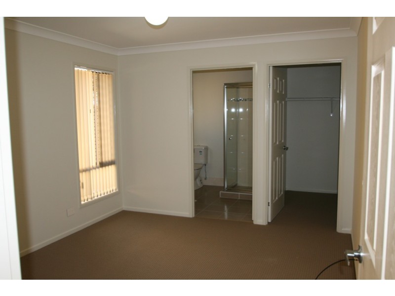 18 Blessing Place, Boronia Heights QLD 4124