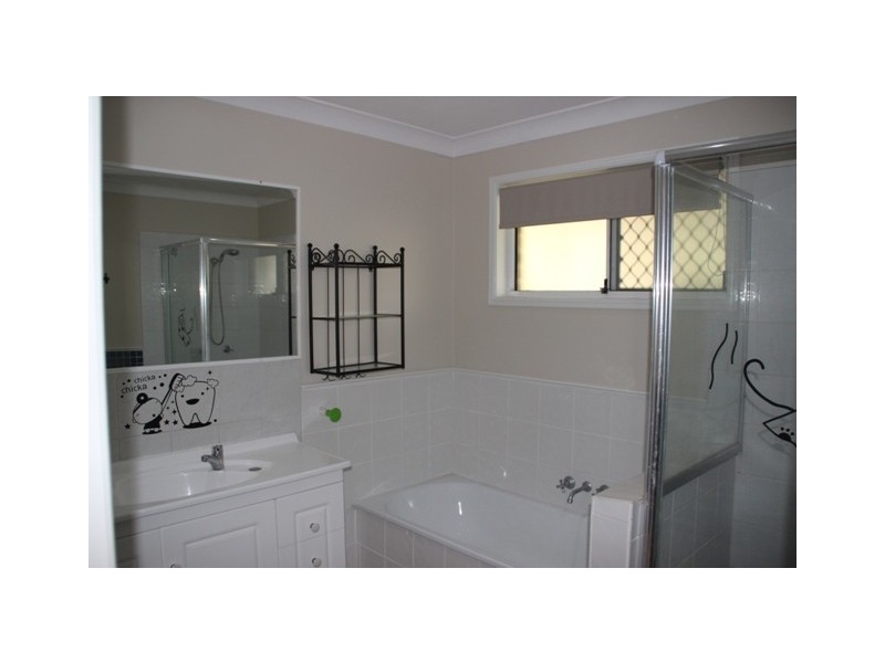 68/33 Edmund Rice Drive, Southport QLD 4215