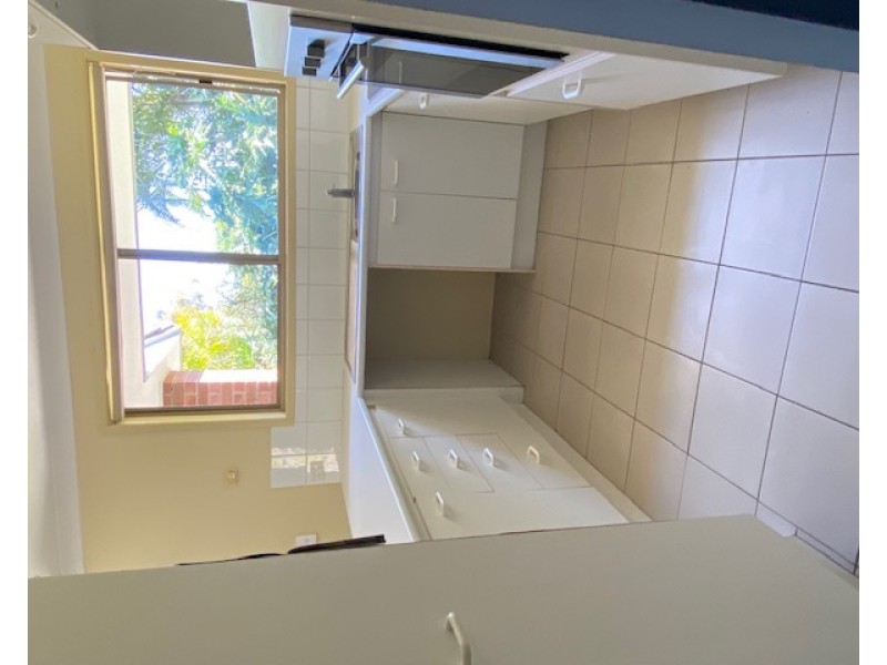 7/33 Edmund Rice Drive, Southport QLD 4215