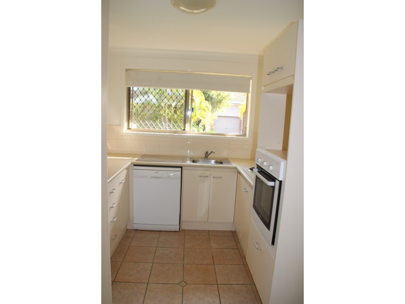 unit 42/33 Edmund Rice Drive, Southport QLD 4215