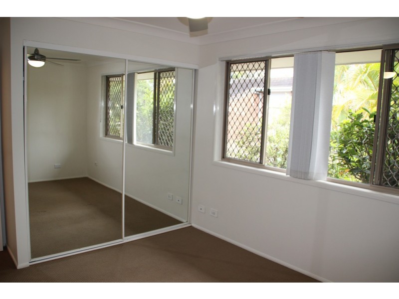 unit 42/33 Edmund Rice Drive, Southport QLD 4215