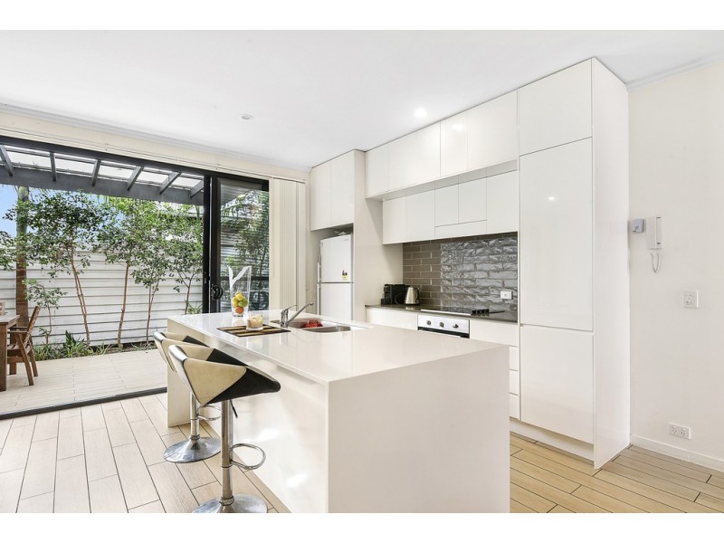 64/42 Stadium Drive, Robina QLD 4226