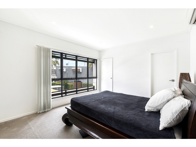 64/42 Stadium Drive, Robina QLD 4226