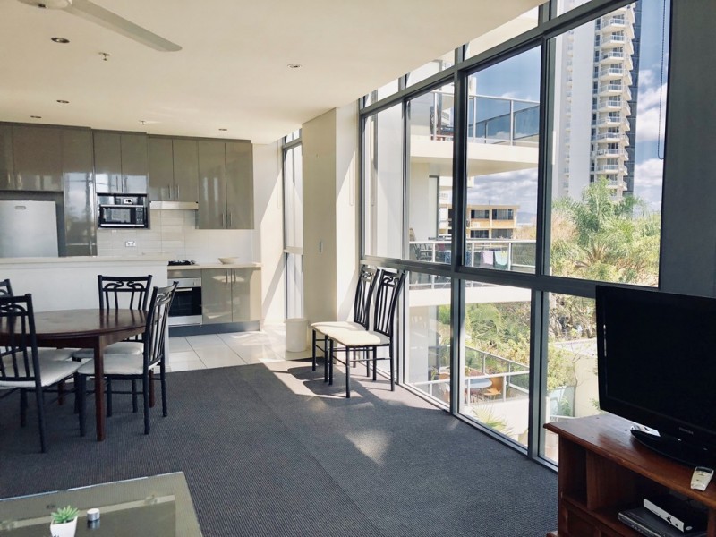 602/18 CYPRESS AVE, Surfers Paradise QLD 4217