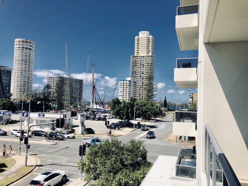 602/18 CYPRESS AVE, Surfers Paradise QLD 4217