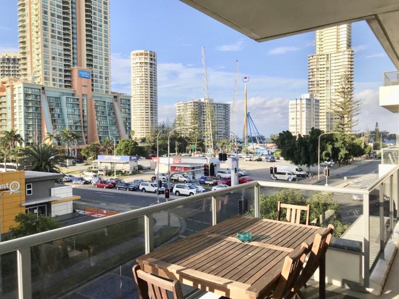 602/18 CYPRESS AVE, Surfers Paradise QLD 4217