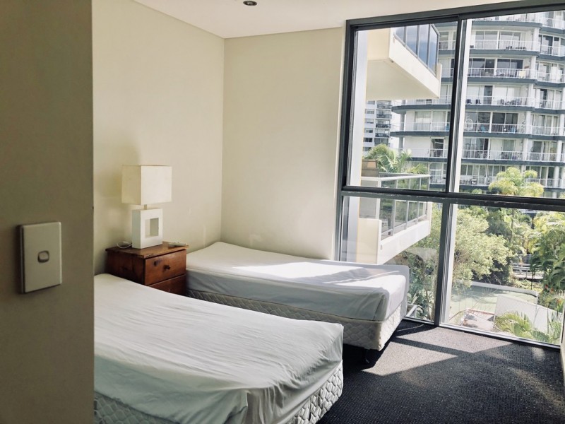 602/18 CYPRESS AVE, Surfers Paradise QLD 4217