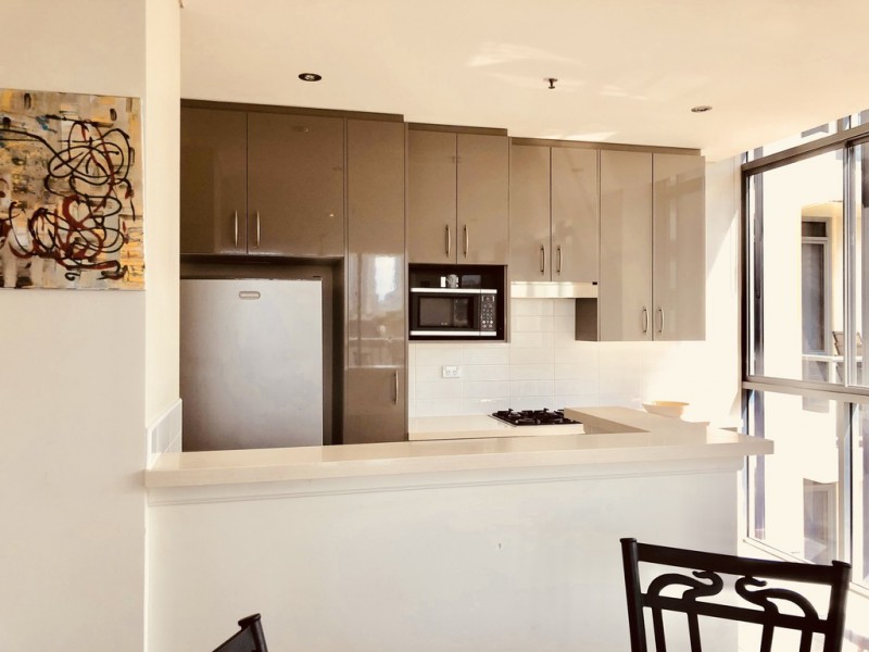 602/18 CYPRESS AVE, Surfers Paradise QLD 4217