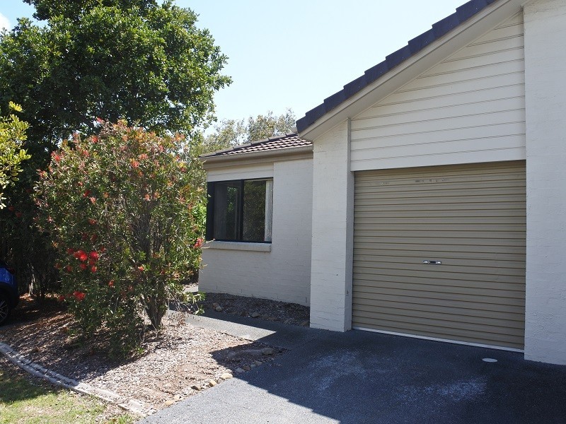 590 Pine Ridge Road, Coombabah QLD 4216