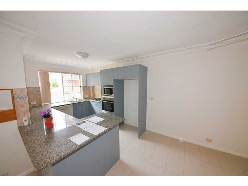 32/63 Sherwood Road, Toowong QLD 4066