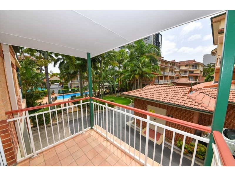 32/63 Sherwood Road, Toowong QLD 4066