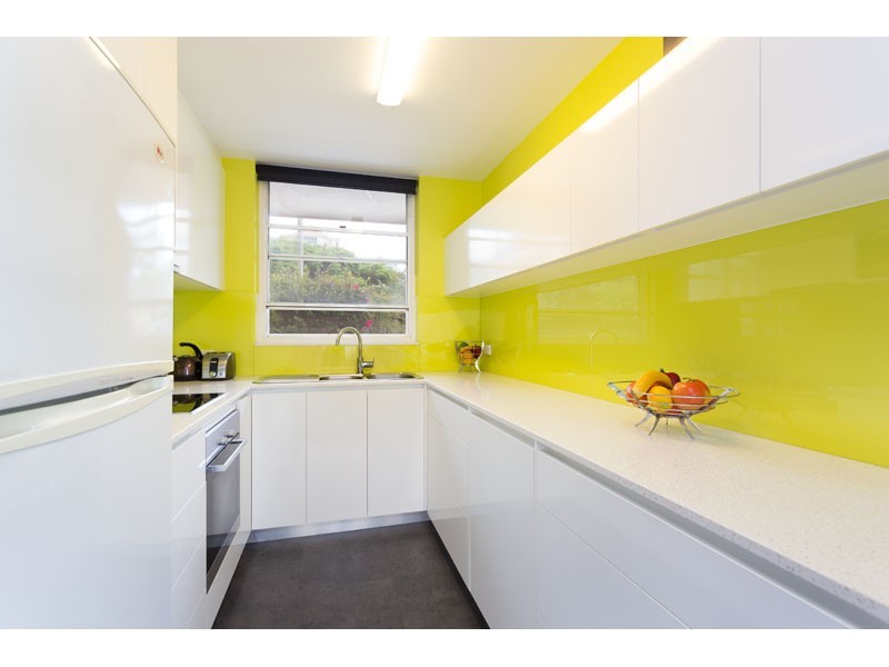 64 Thorn Street, Kangaroo Point QLD 4169