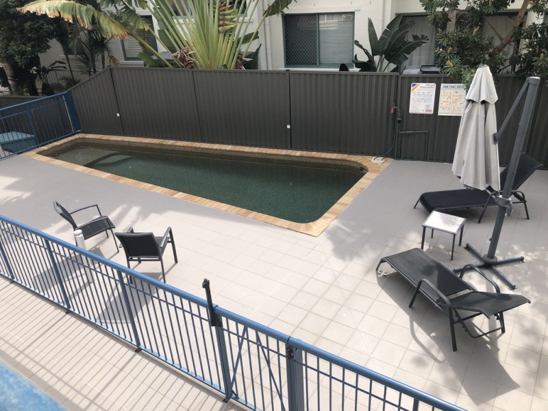 4 Adori Street, Chevron Island QLD 4217