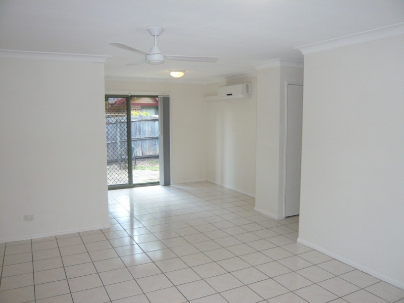 8/18 Batchworth Road, Molendinar QLD 4214