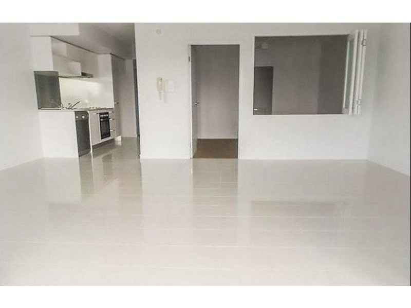 33-37 Madang Cres, Runaway Bay QLD 4216