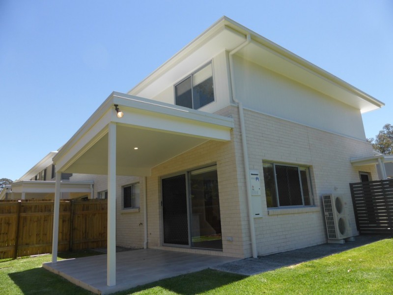 20 Eminence Lane, Bridgeman Downs QLD 4035