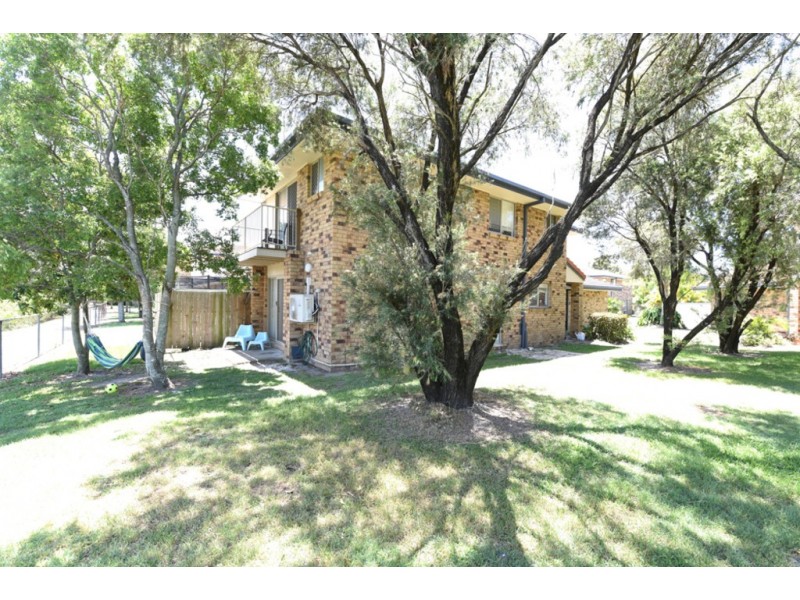 Townhouse @ 11 Waterford Court, Bundall QLD 4217