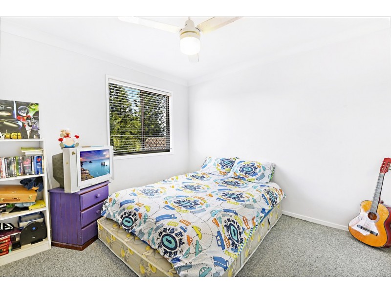 Townhouse @ 11 Waterford Court, Bundall QLD 4217