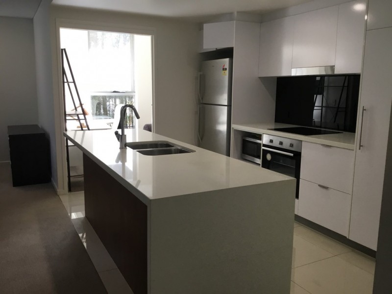 114/33 Lakefront Crescent, Varsity Lakes QLD 4227