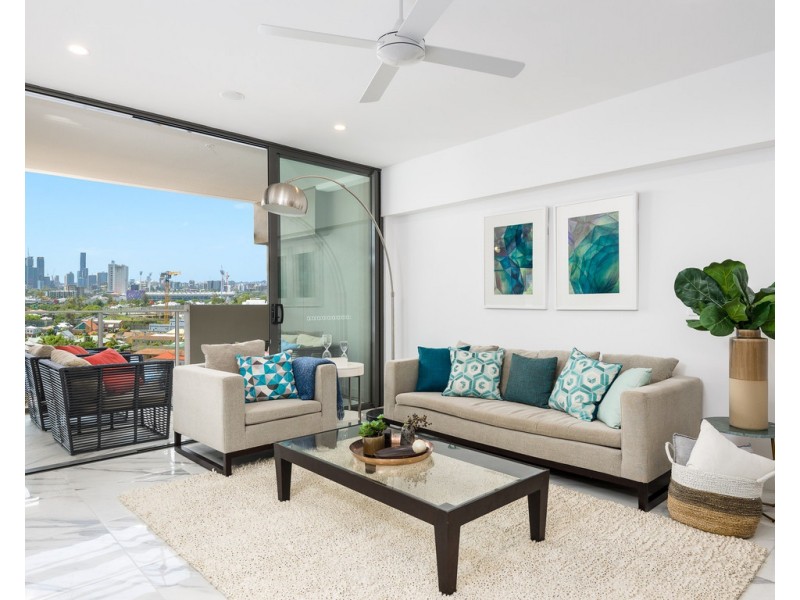 70 Carl Street, Woolloongabba QLD 4102