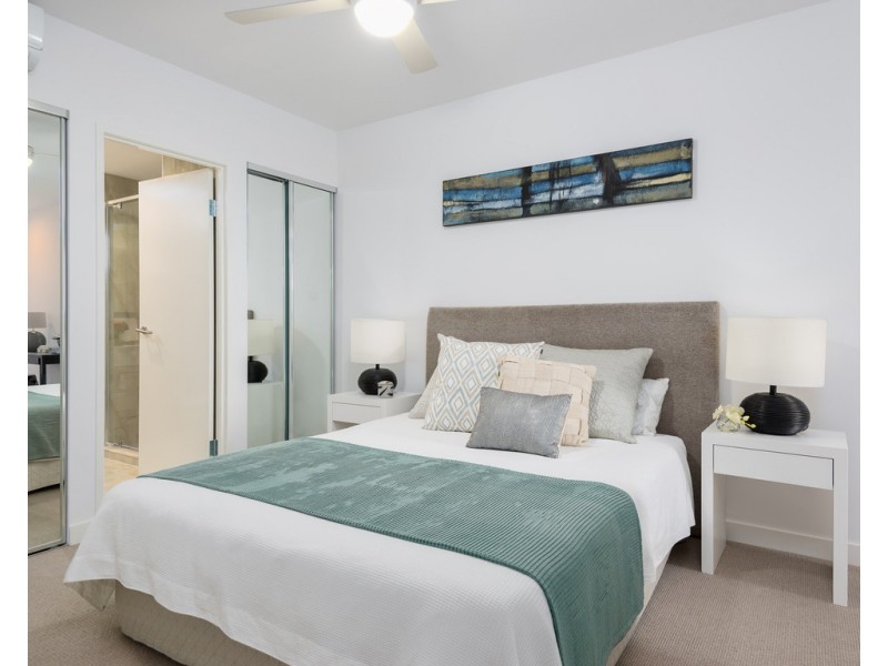 70 Carl Street, Woolloongabba QLD 4102