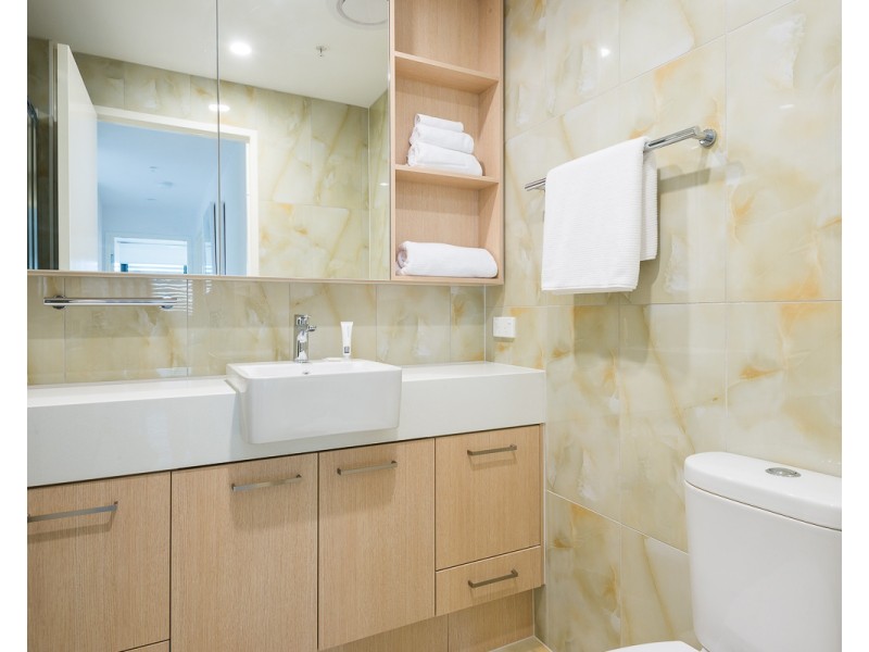 70 Carl Street, Woolloongabba QLD 4102