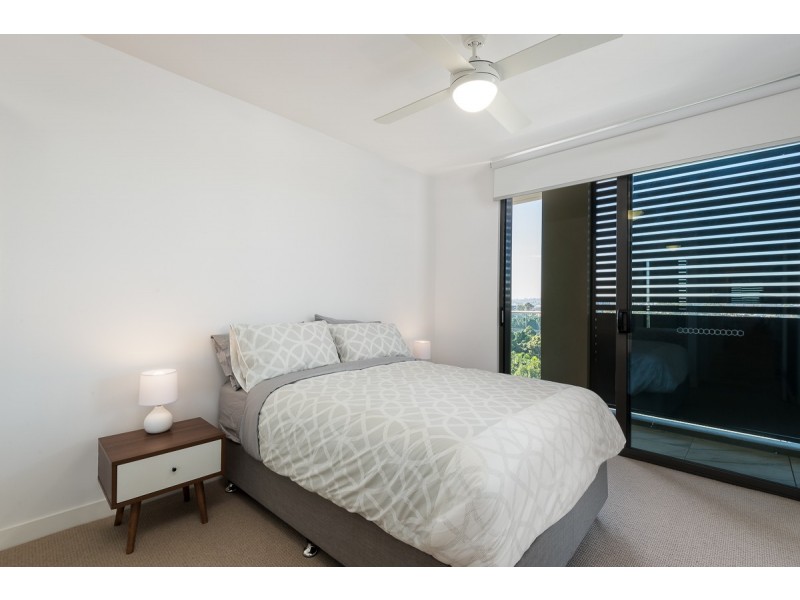 70 Carl Street, Woolloongabba QLD 4102